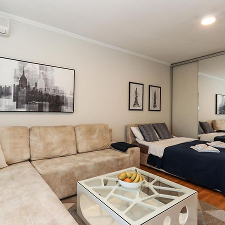 New Belgrade Apartments, Parking 5 Eur Per Day Екстер'єр фото