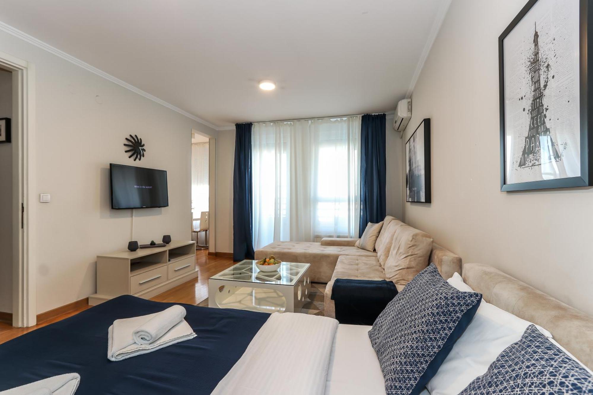 New Belgrade Apartments, Parking 5 Eur Per Day Екстер'єр фото