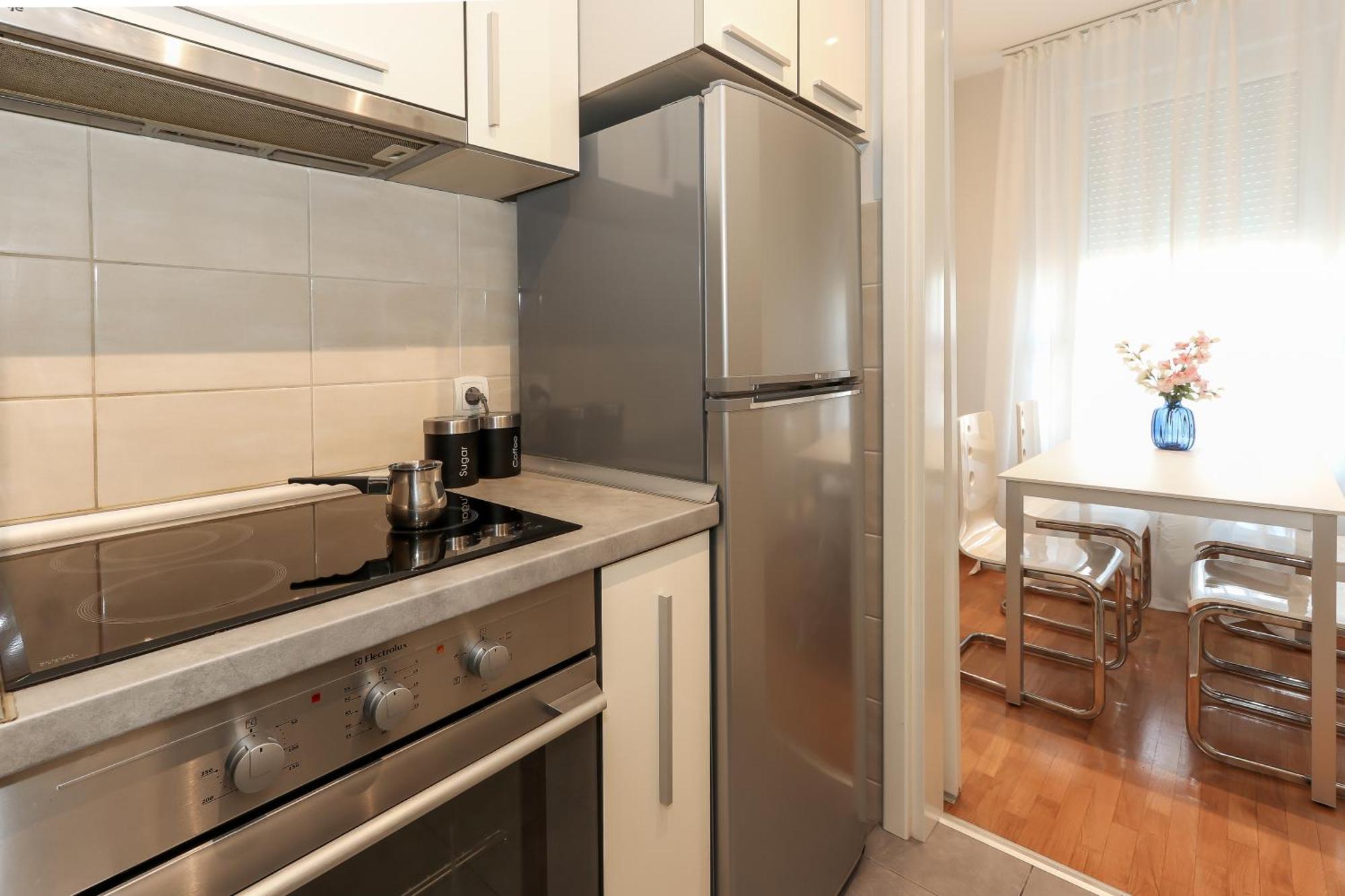 New Belgrade Apartments, Parking 5 Eur Per Day Екстер'єр фото