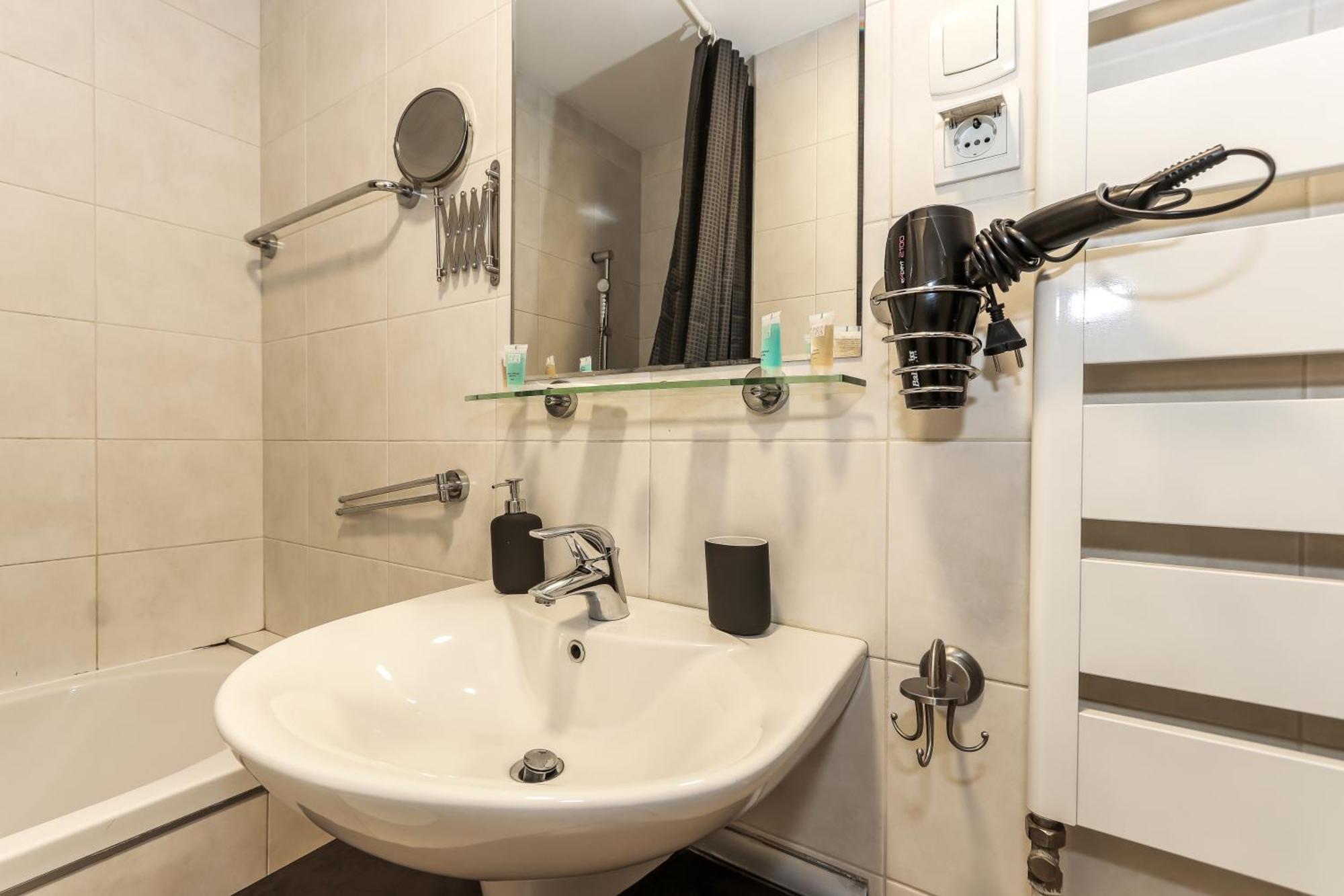 New Belgrade Apartments, Parking 5 Eur Per Day Екстер'єр фото