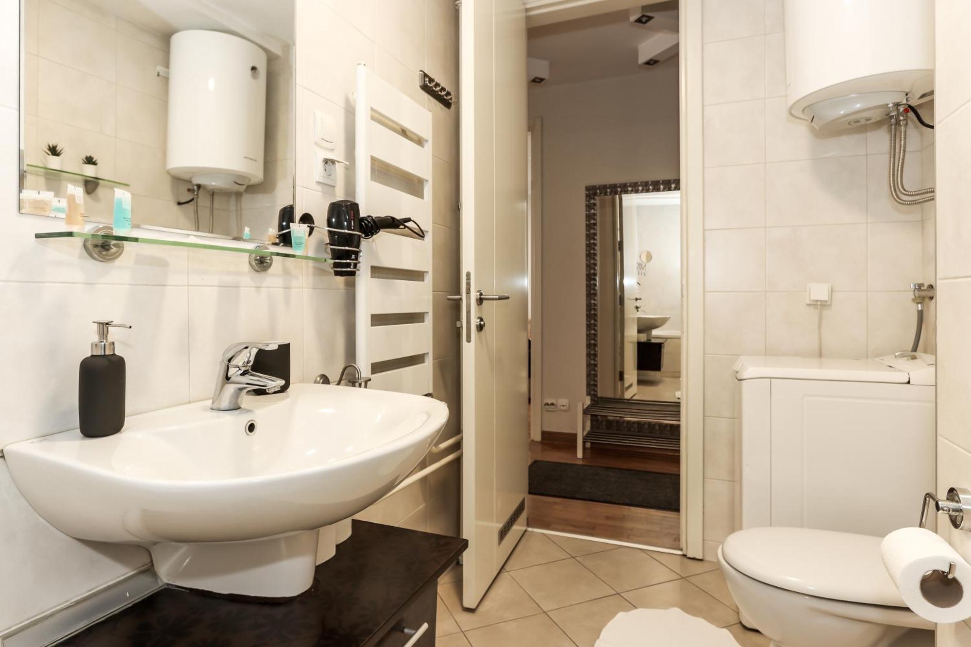New Belgrade Apartments, Parking 5 Eur Per Day Екстер'єр фото