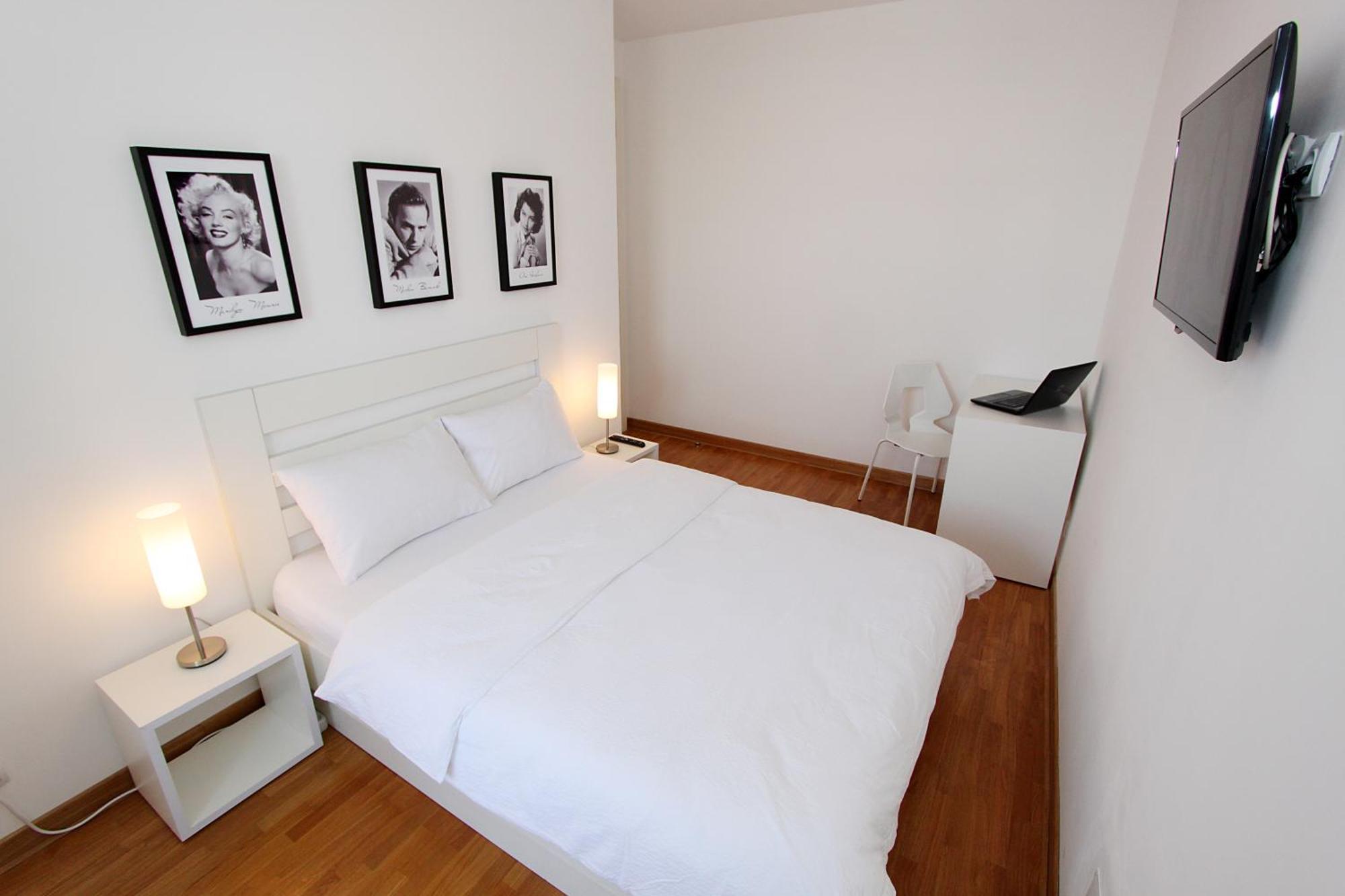 New Belgrade Apartments, Parking 5 Eur Per Day Номер фото