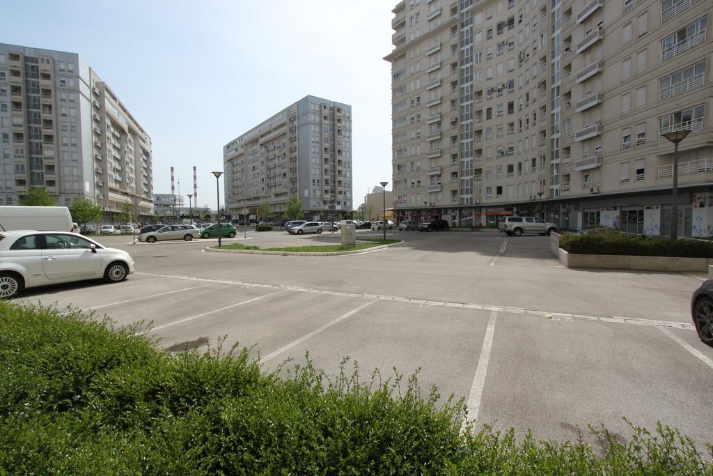 New Belgrade Apartments, Parking 5 Eur Per Day Екстер'єр фото