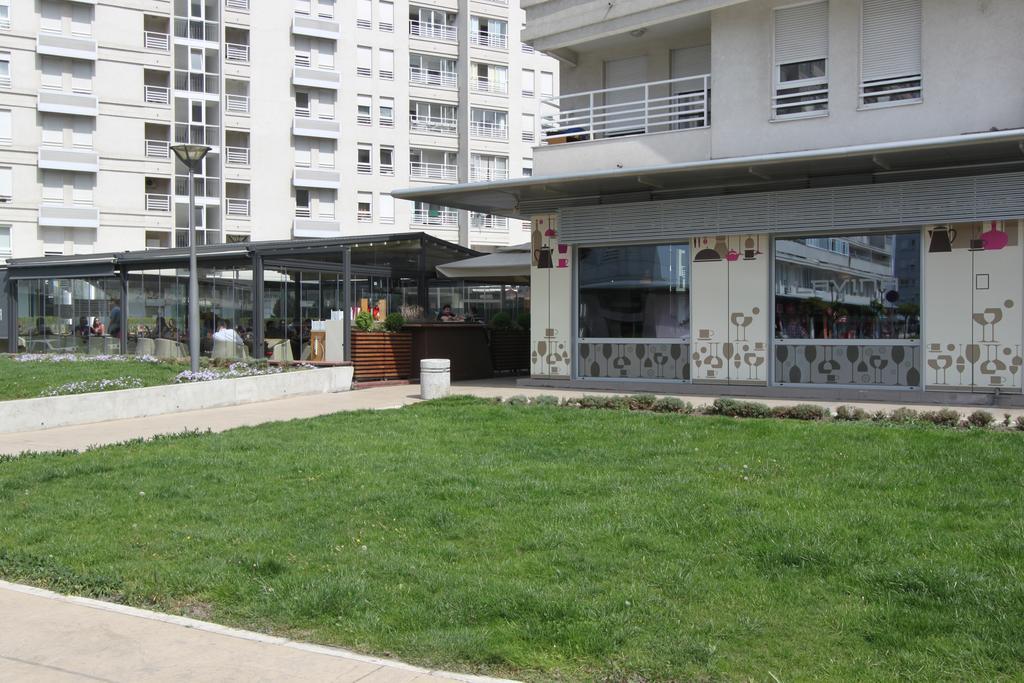 New Belgrade Apartments, Parking 5 Eur Per Day Екстер'єр фото